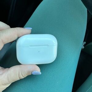 AirPod Pro charging case